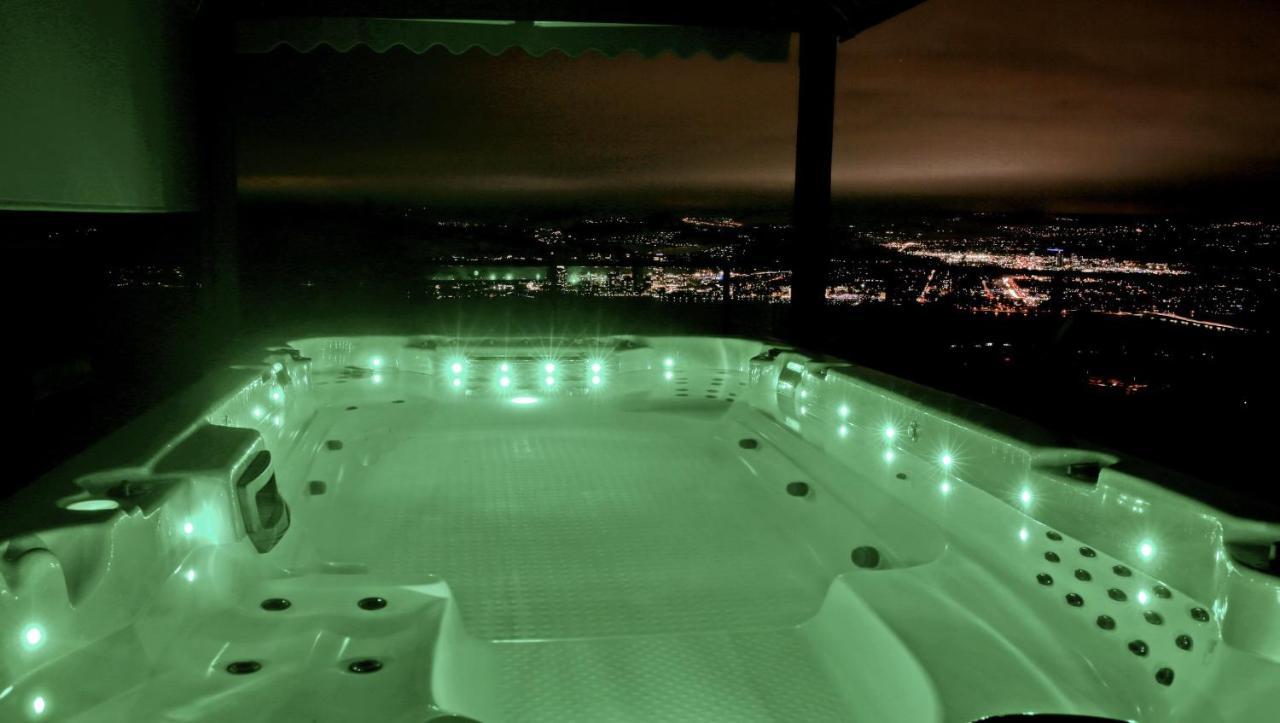 Honeymoon Suite ウェストケロウナ エクステリア 写真